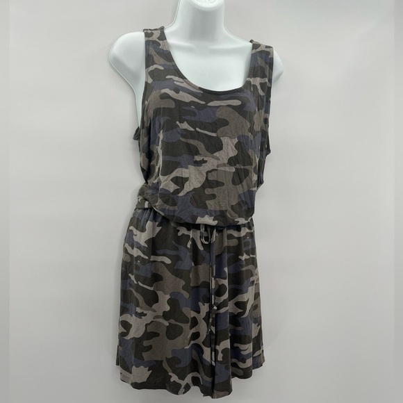 Zenania Camouflage Sleeveless Romper - New with Tags - XL  Add some edge to your - Picture 1 of 4